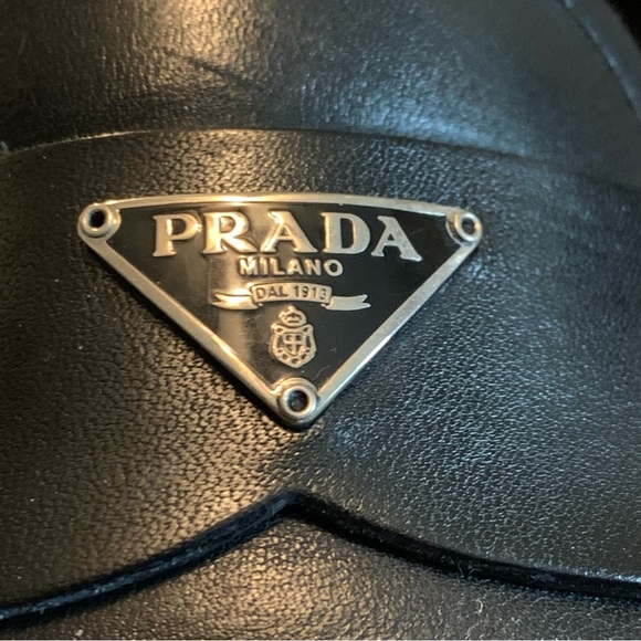 Prada Drivers - Picture 2 of 9